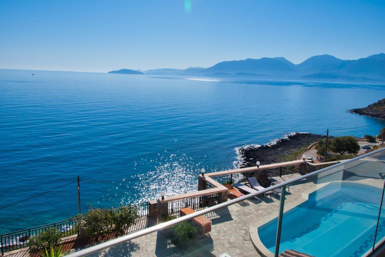 Ostria Apartahotel